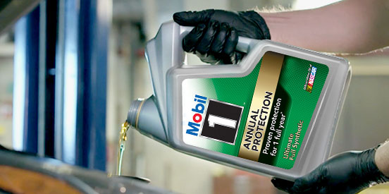 Mobil-1-Annual-protection-motor-oil-callout.jpg